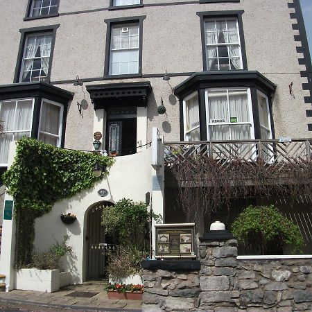 Bed and Breakfast The Chelsea Llandudno Esterno foto