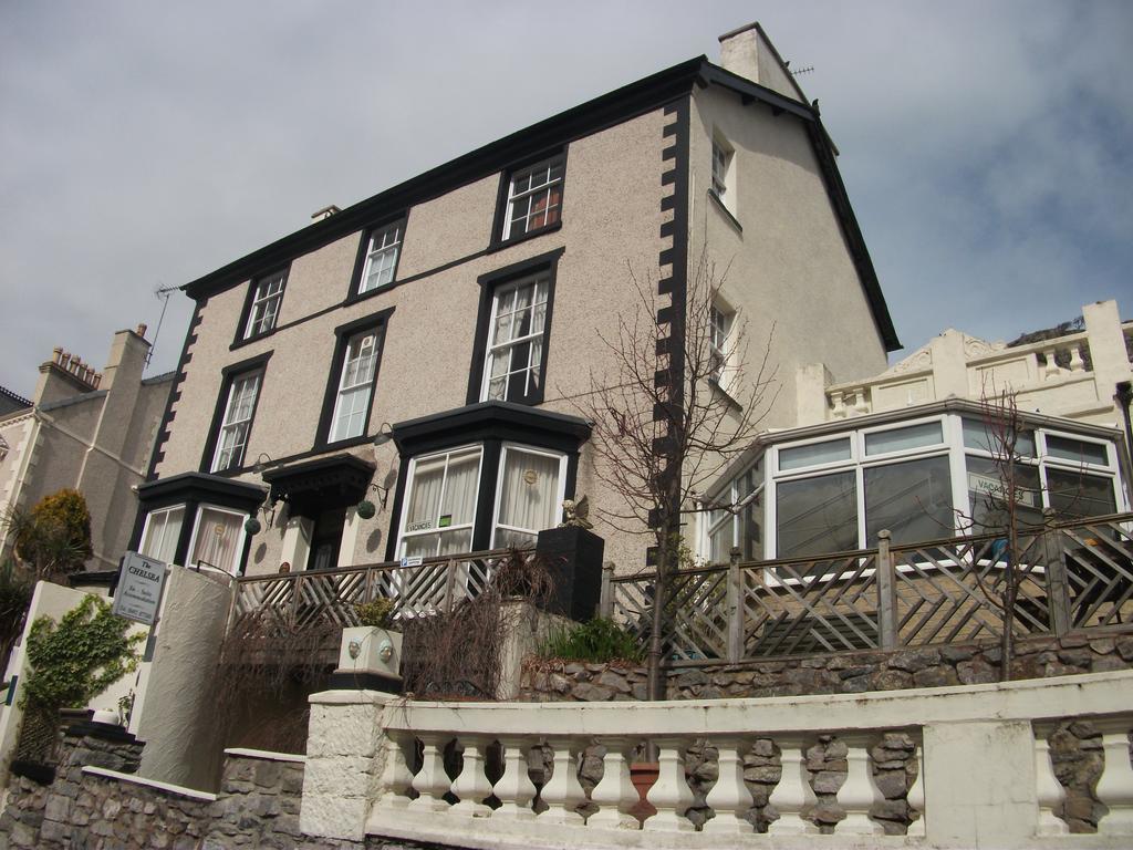 Bed and Breakfast The Chelsea Llandudno Esterno foto