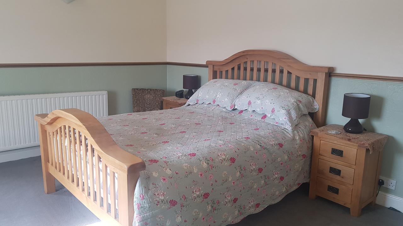 Bed and Breakfast The Chelsea Llandudno Esterno foto