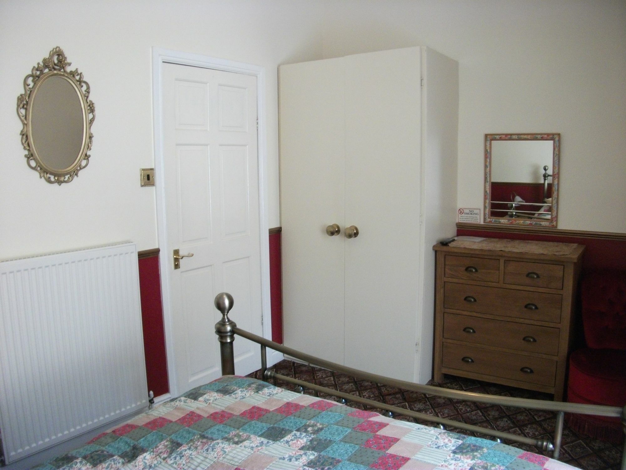 Bed and Breakfast The Chelsea Llandudno Esterno foto